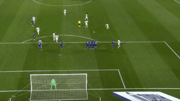 合肥狂风在CBA杯赛中以97-80击败江苏肯帝亚，创NBL首次大胜CBA球队纪录，引发热议。