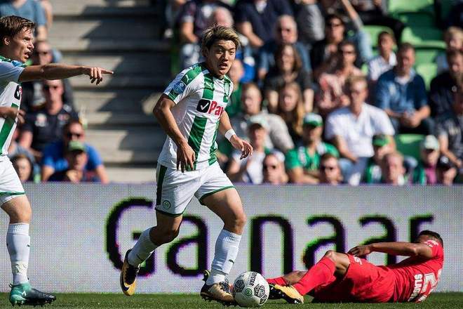 用自己的影 用自己的影